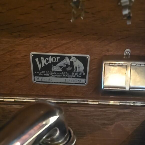 Antique VICTOR talking Player From Early 1920's.Columbia Brown Vinyl Recor - Picture 2 of 5